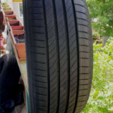 Vand anvelope de vara marca Michelin, in stare noua, dimensiuni 215/55/17